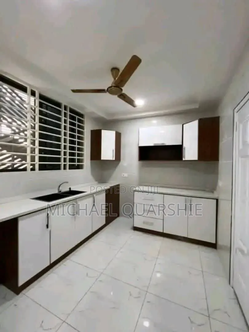 2bdrm Apartment in Dunyo Block Factory, Accra Metropolitan for rent