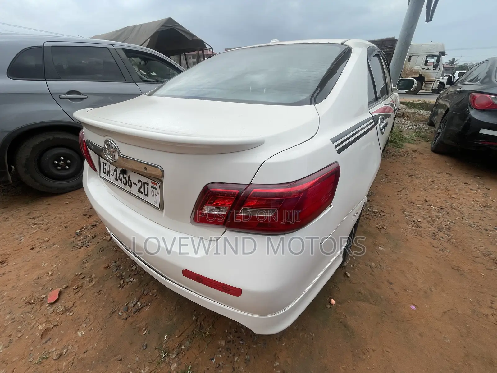 Toyota Camry SE 4dr Sedan (2.5L 4cyl 6A) 2012 White