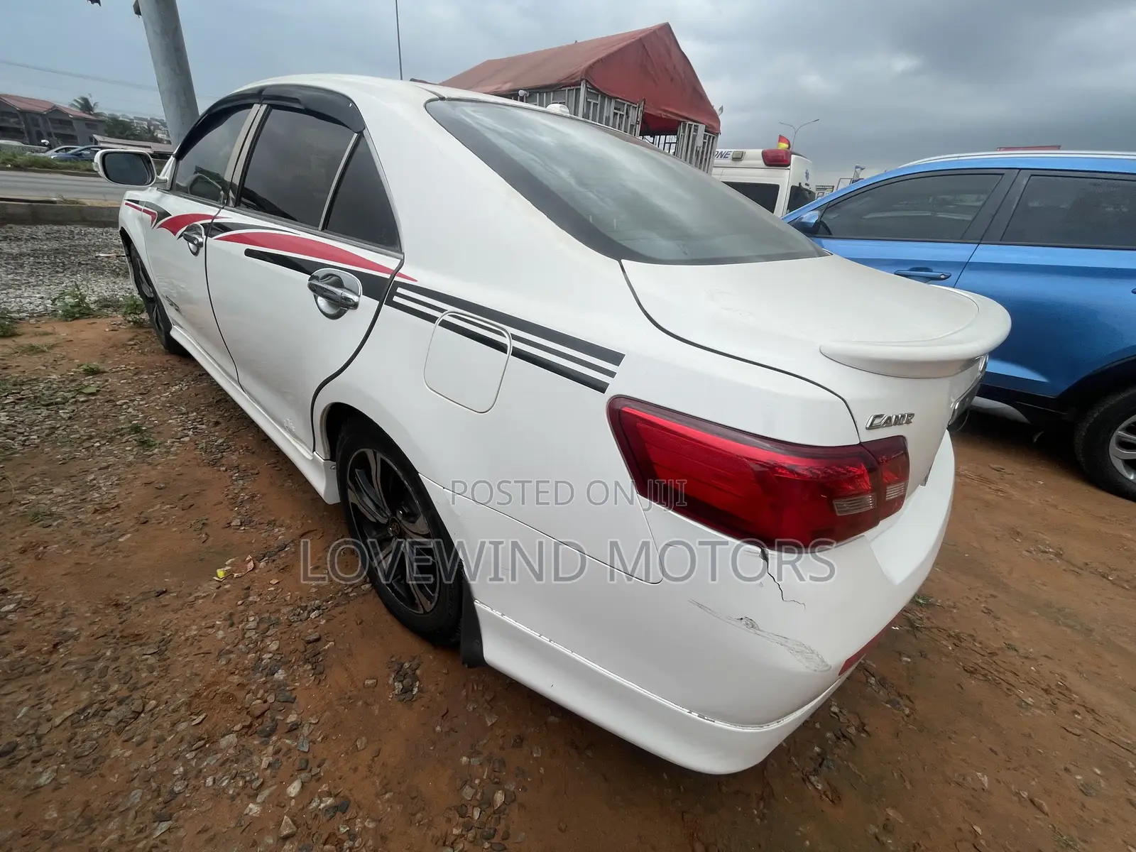Toyota Camry SE 4dr Sedan (2.5L 4cyl 6A) 2012 White