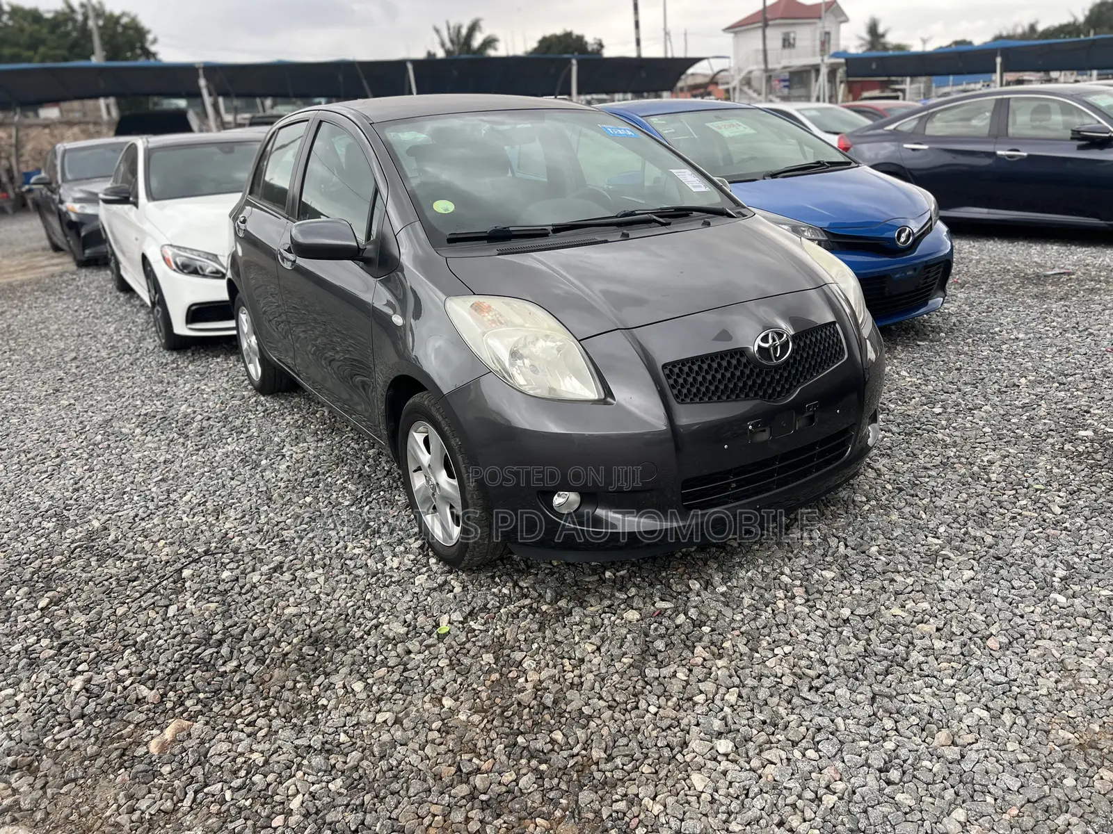Toyota Yaris 2010 Gray
