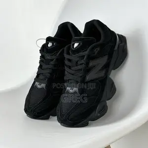 New Balance 9060 (Black)