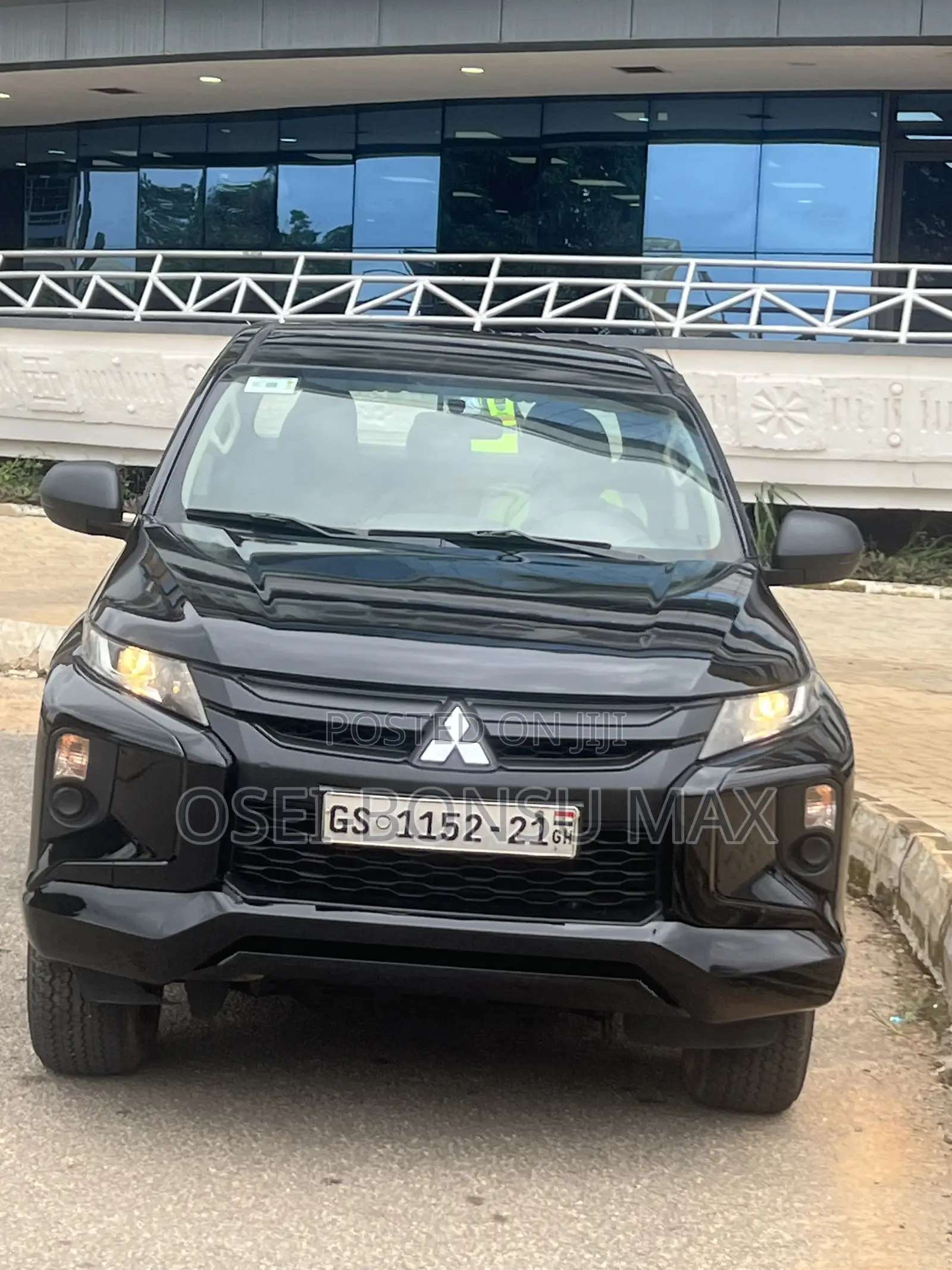Mitsubishi L200 Double Cab 2.4 181hp 4WD 2020 Black