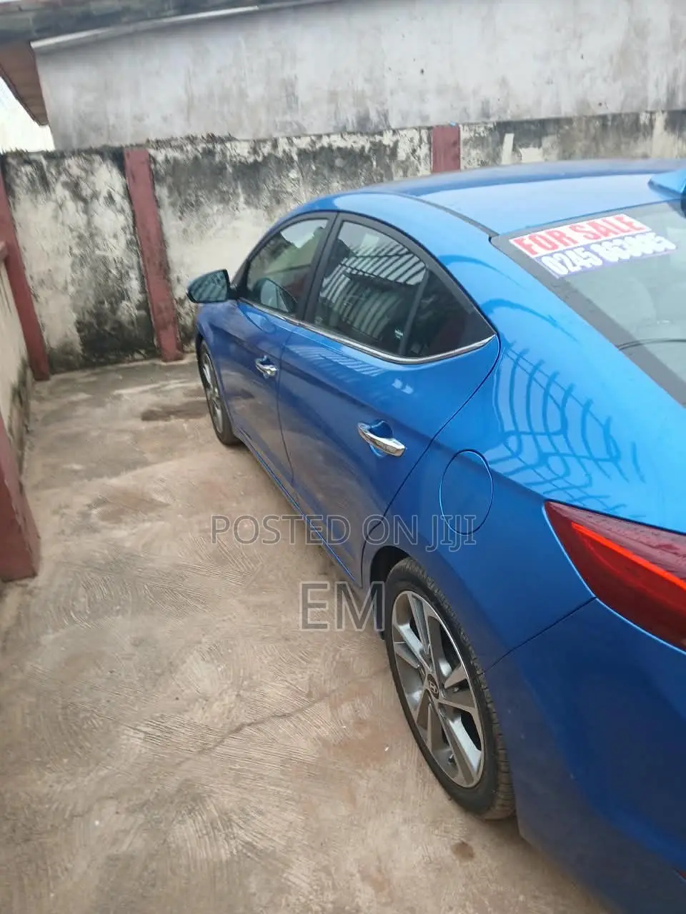 Hyundai Elantra Limited Sedan FWD (2.0L 4cyl 6A) 2017 Blue