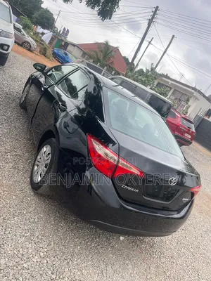 Toyota Corolla 2017 Black