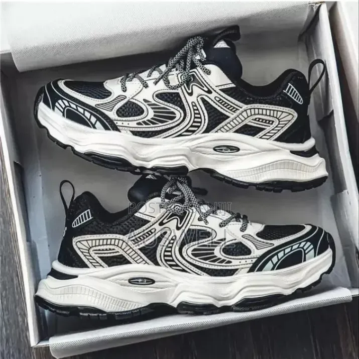 GALUIN Men's Breathable Mesh Chunky Sneakers – Black & White