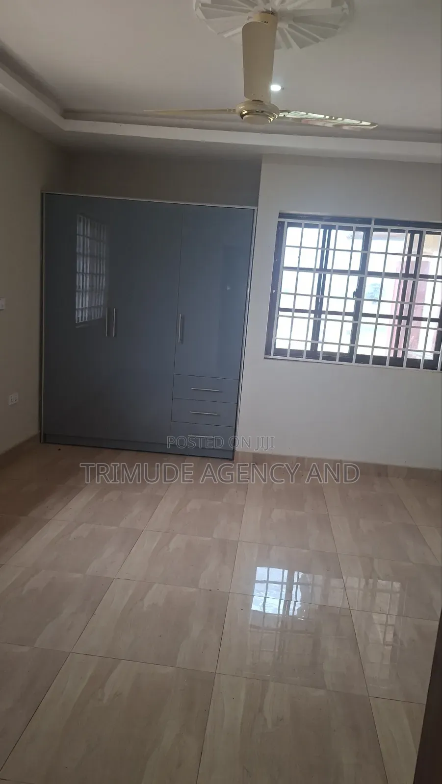 6bdrm House in Trimude Agency And, Kumasi Metropolitan for sale