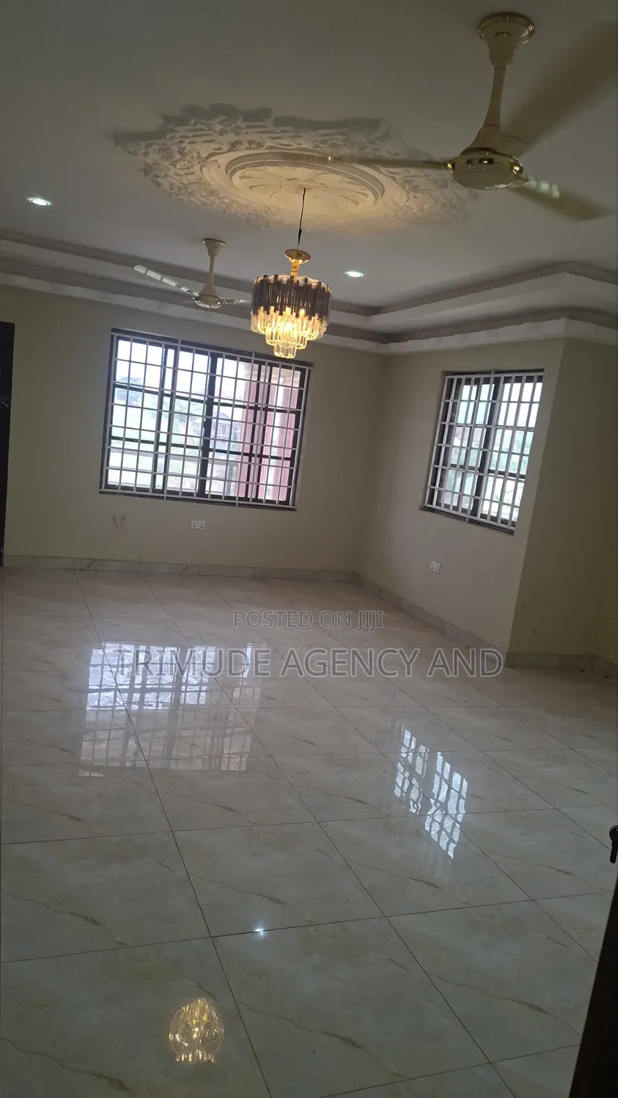 6bdrm House in Trimude Agency And, Kumasi Metropolitan for sale