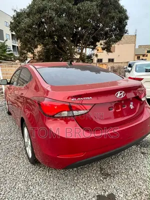 Hyundai Elantra Limited Sedan FWD (1.8L 4cyl 6A) 2016 Red