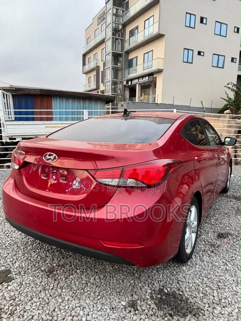 Hyundai Elantra Limited Sedan FWD (1.8L 4cyl 6A) 2016 Red