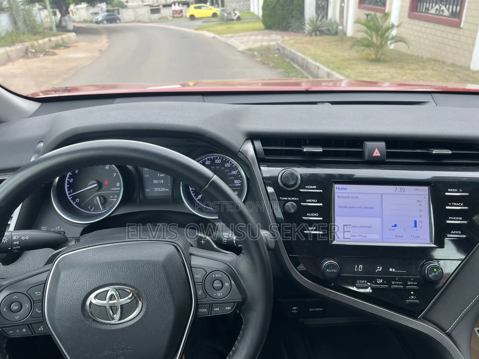 Toyota Camry SE (2.5L 4cyl 8A) 2019 Red