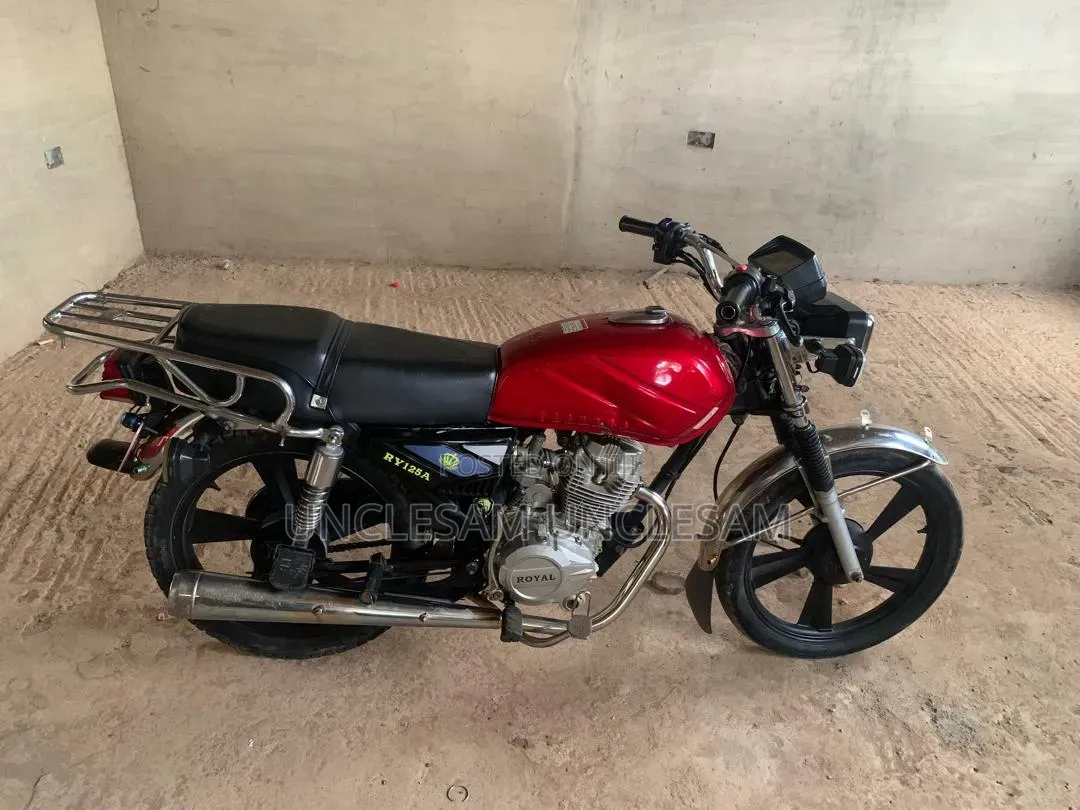 Royal RY125 2024 Red