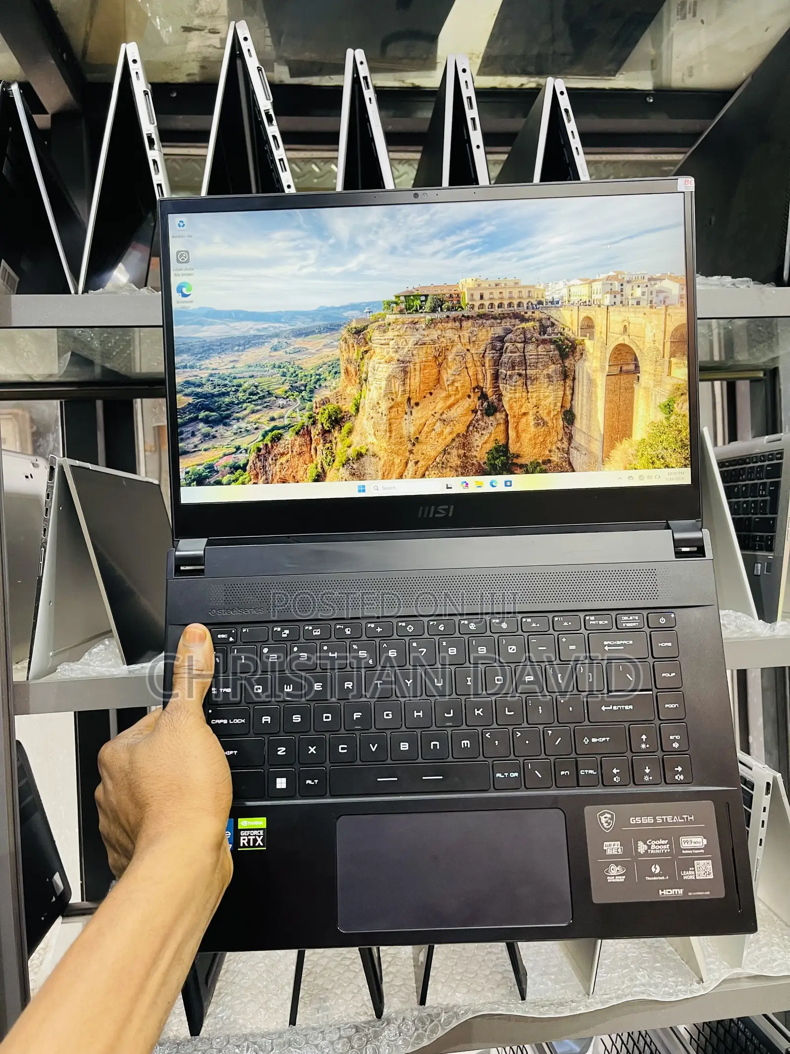 Laptop MSI GS66 Stealth 11UH 16GB Intel Core i7 SSD 512GB
