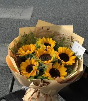 Custom-Made Gift Flower Bouquets