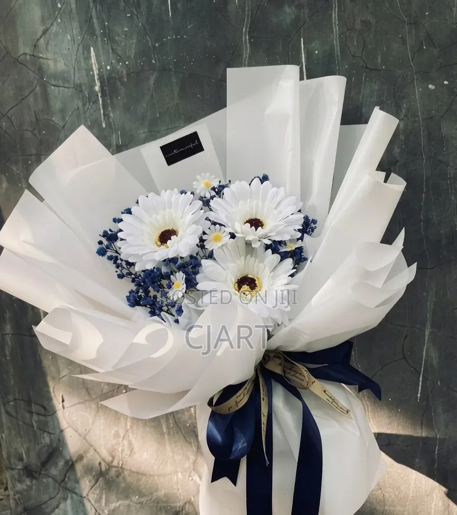 Custom-Made Gift Flower Bouquets