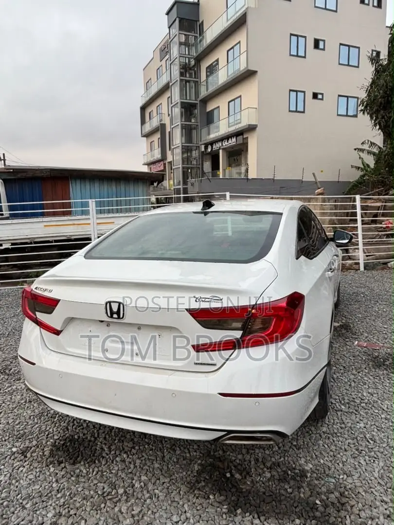 Honda Accord 2019 White