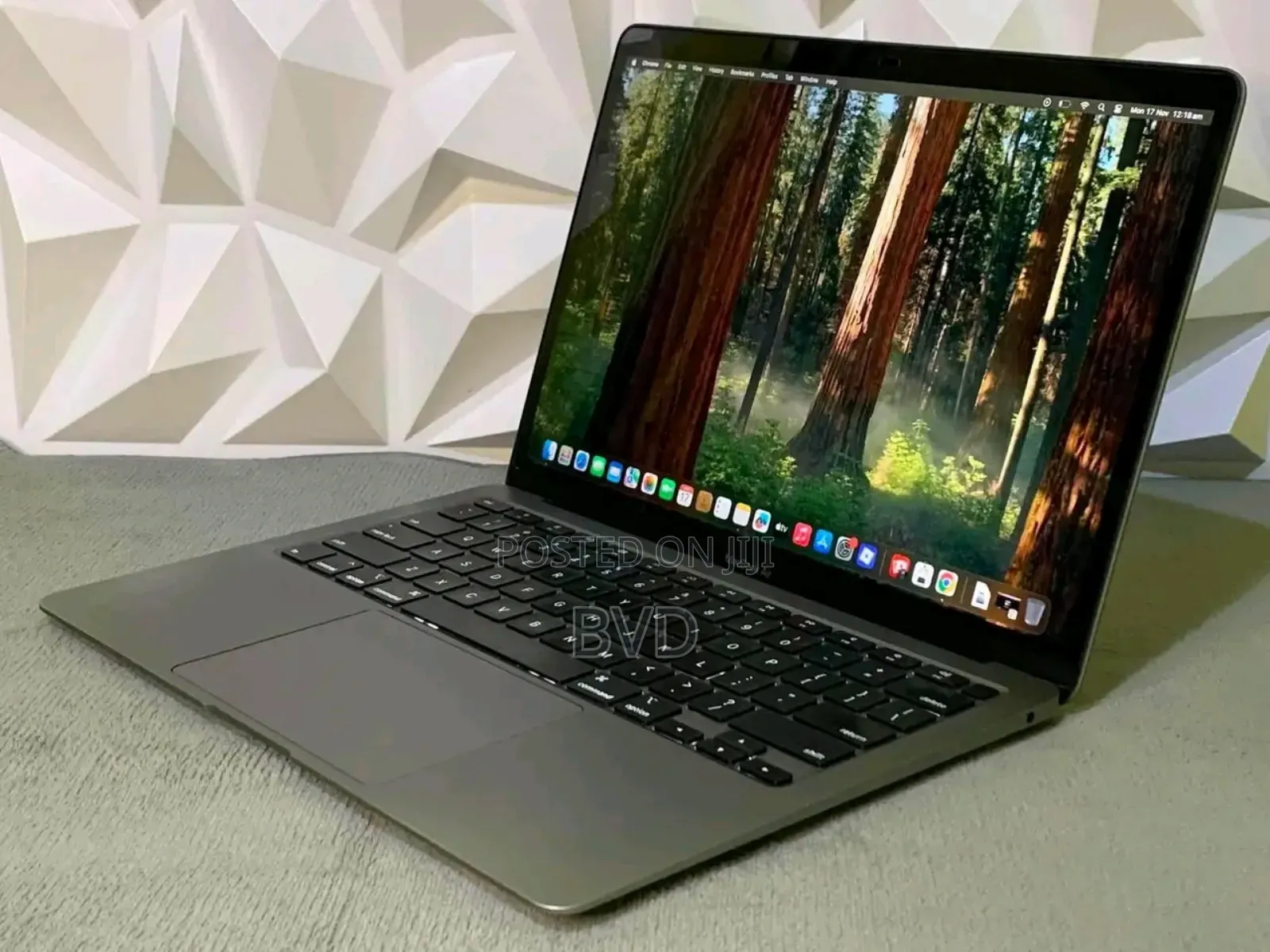 Laptop Apple MacBook Air 2020 8GB Intel Core i3 SSD 256GB