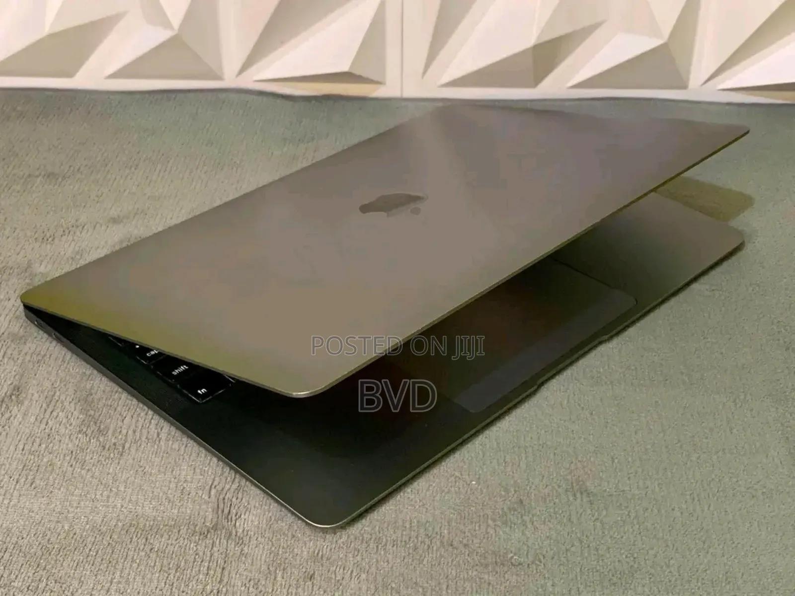 Laptop Apple MacBook Air 2020 8GB Intel Core i3 SSD 256GB