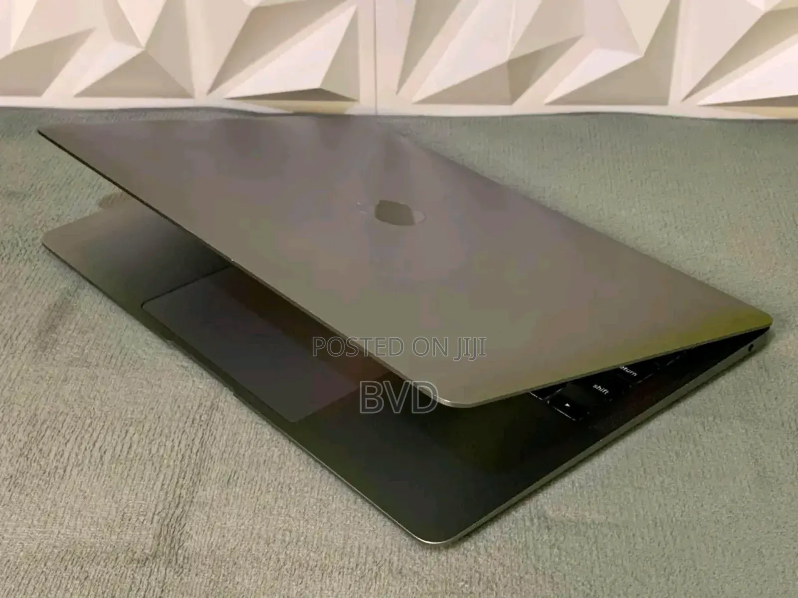 Laptop Apple MacBook Air 2020 8GB Intel Core i3 SSD 256GB
