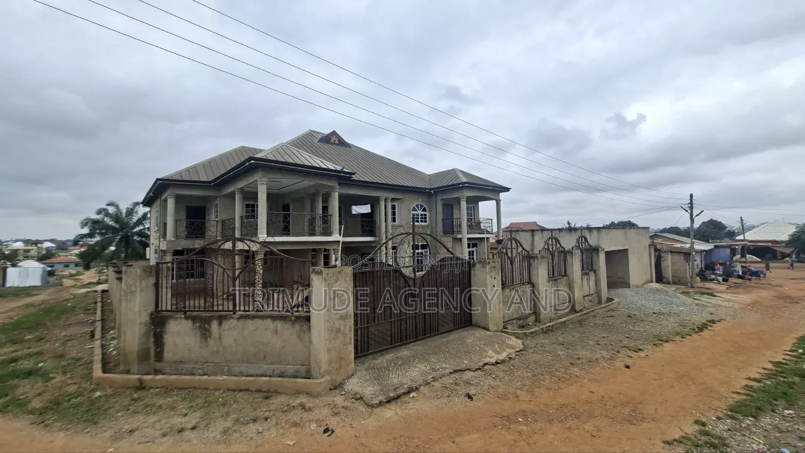 7bdrm House in Trimude Agency And, Kumasi Metropolitan for sale