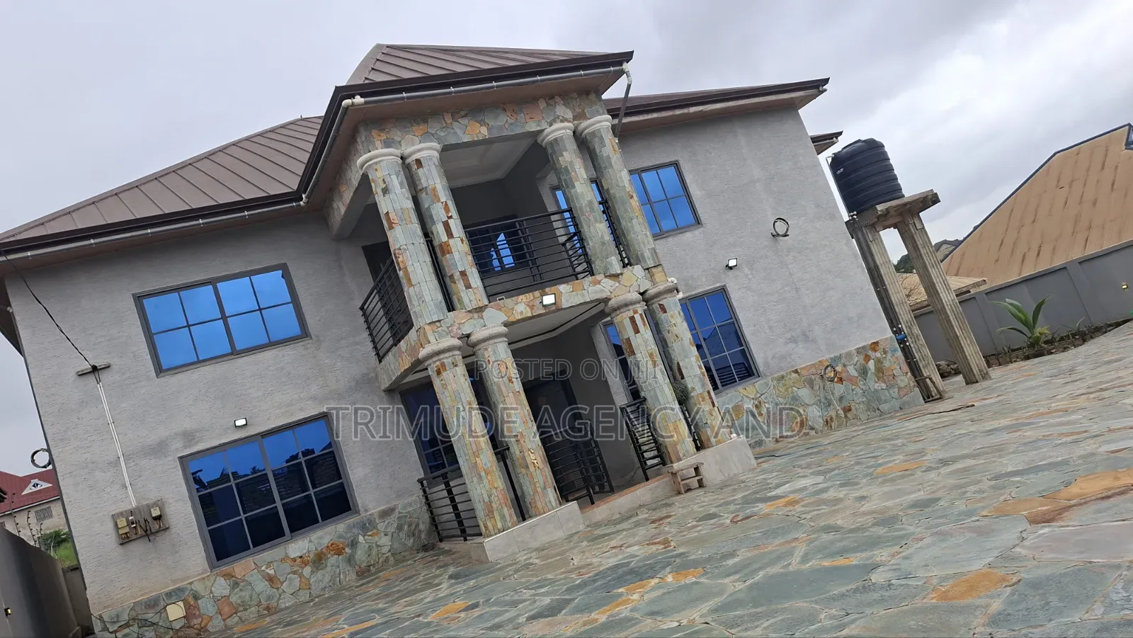 3bdrm House in Trimude Agency And, Kumasi Metropolitan for rent