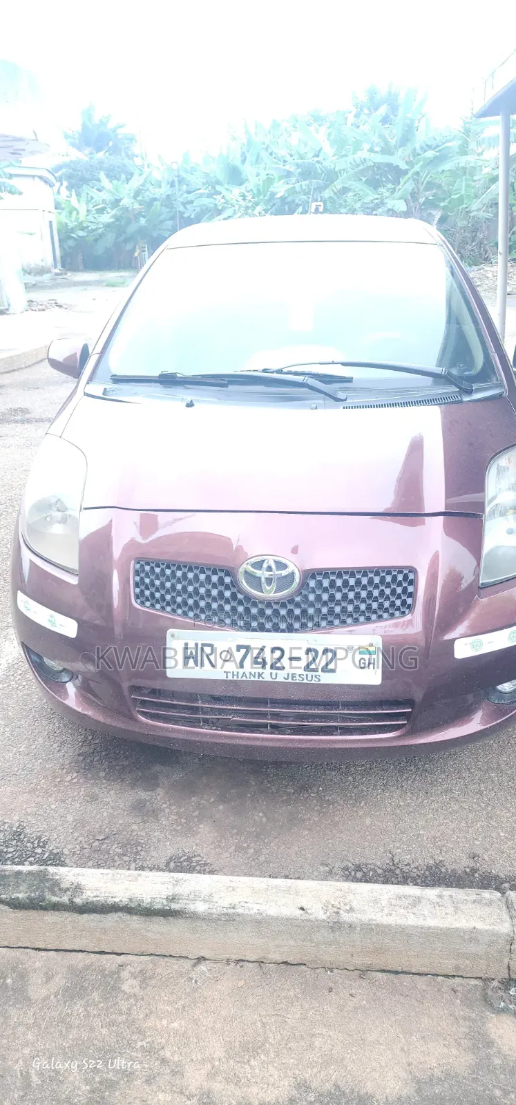 Toyota Vitz 1.3 FWD 3dr 2010 Burgundy