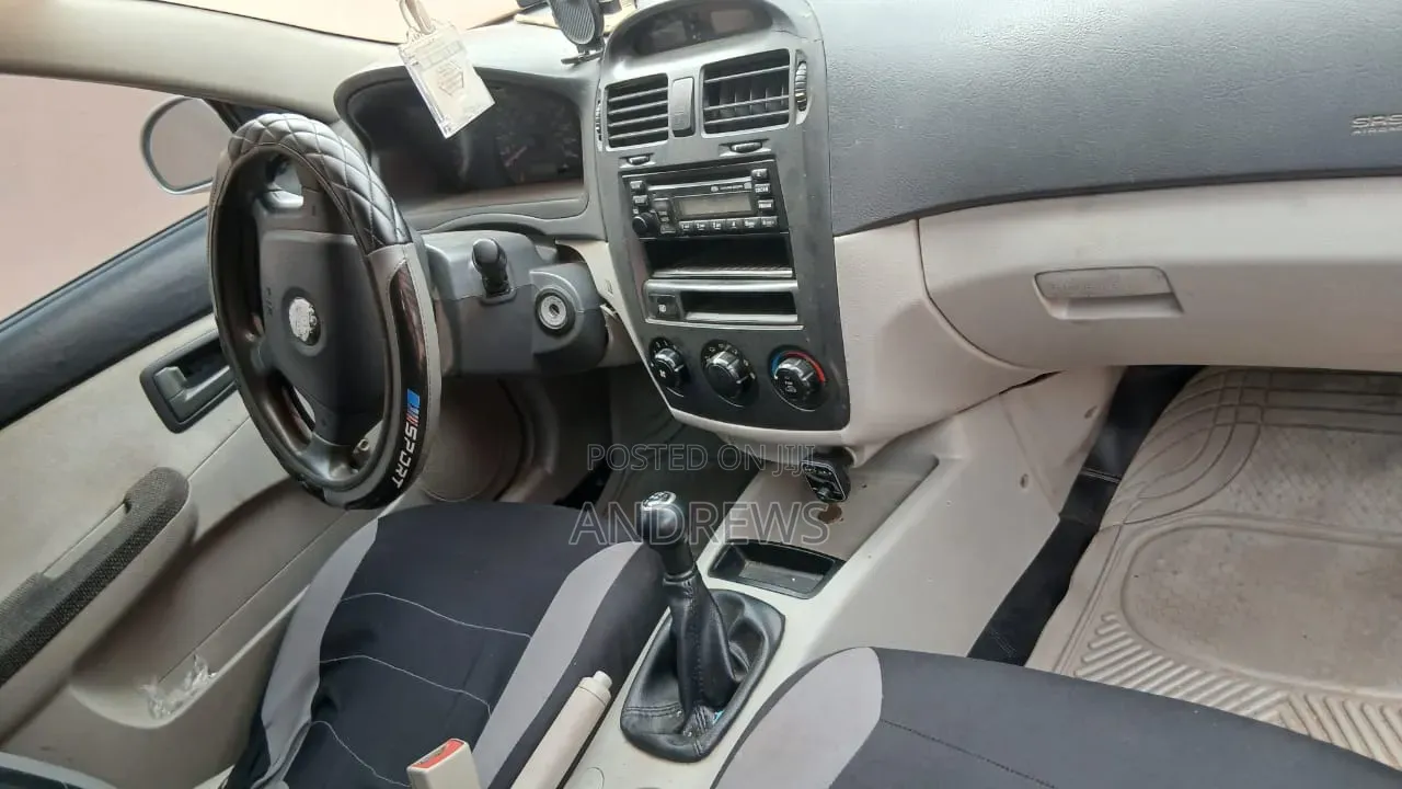 Kia Spectra LX 2009