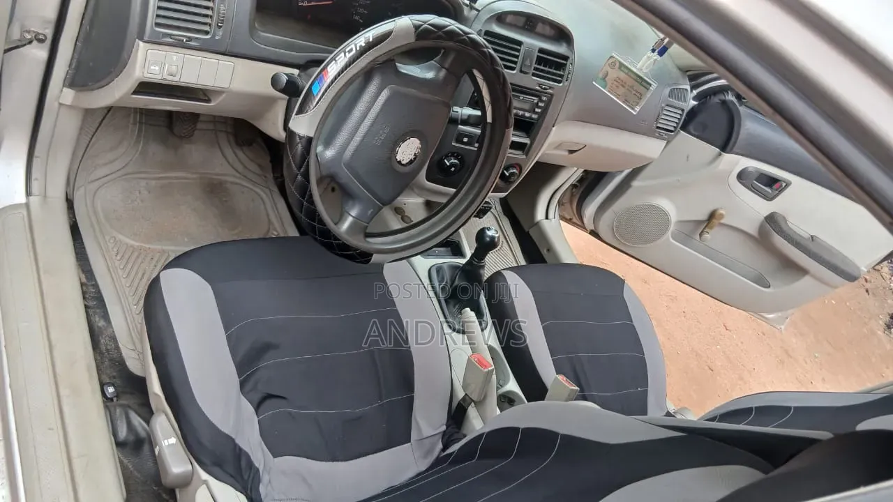 Kia Spectra LX 2009