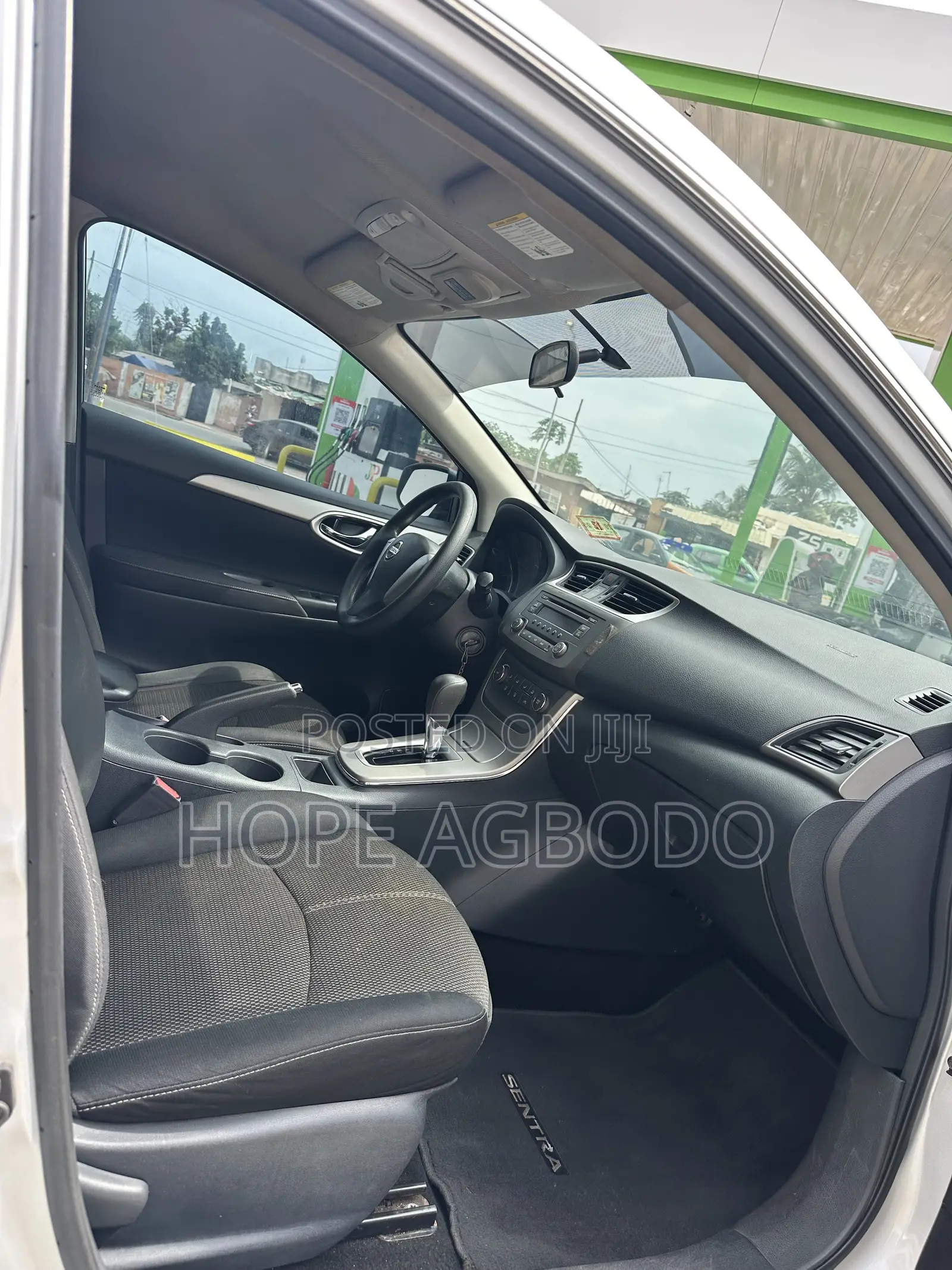 Nissan Sentra S 4dr Sedan (1.8L 4cyl CVT) 2014 Silver
