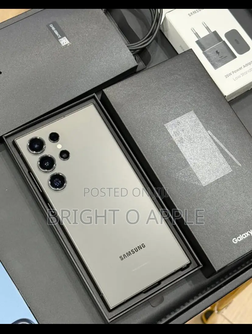 New Samsung Galaxy S24 Ultra 256 GB