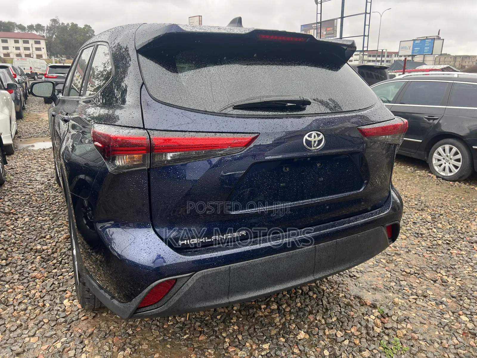 Toyota Highlander LE 2022 Blue