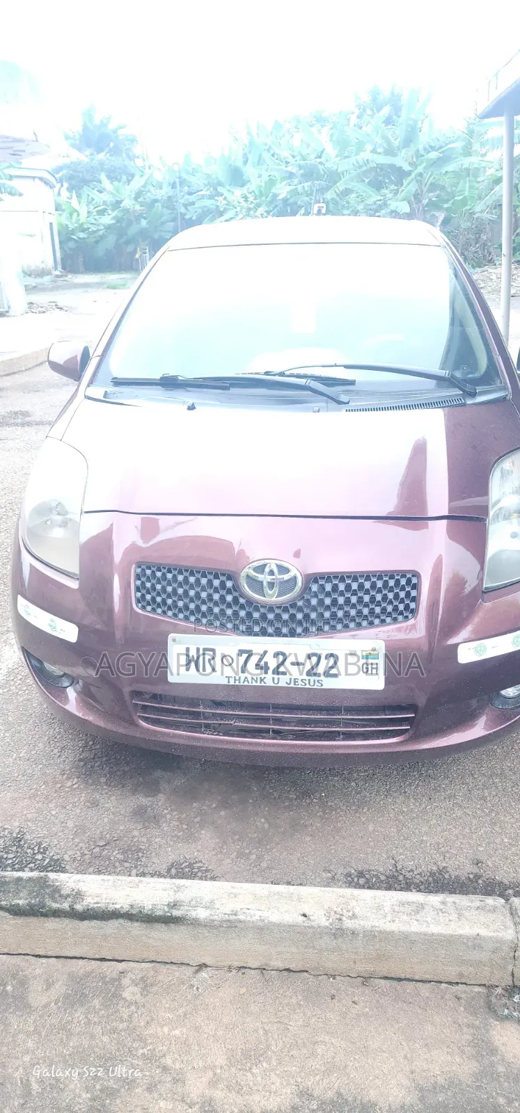 Toyota Vitz 1.3 AWD 3dr 2010 Burgundy