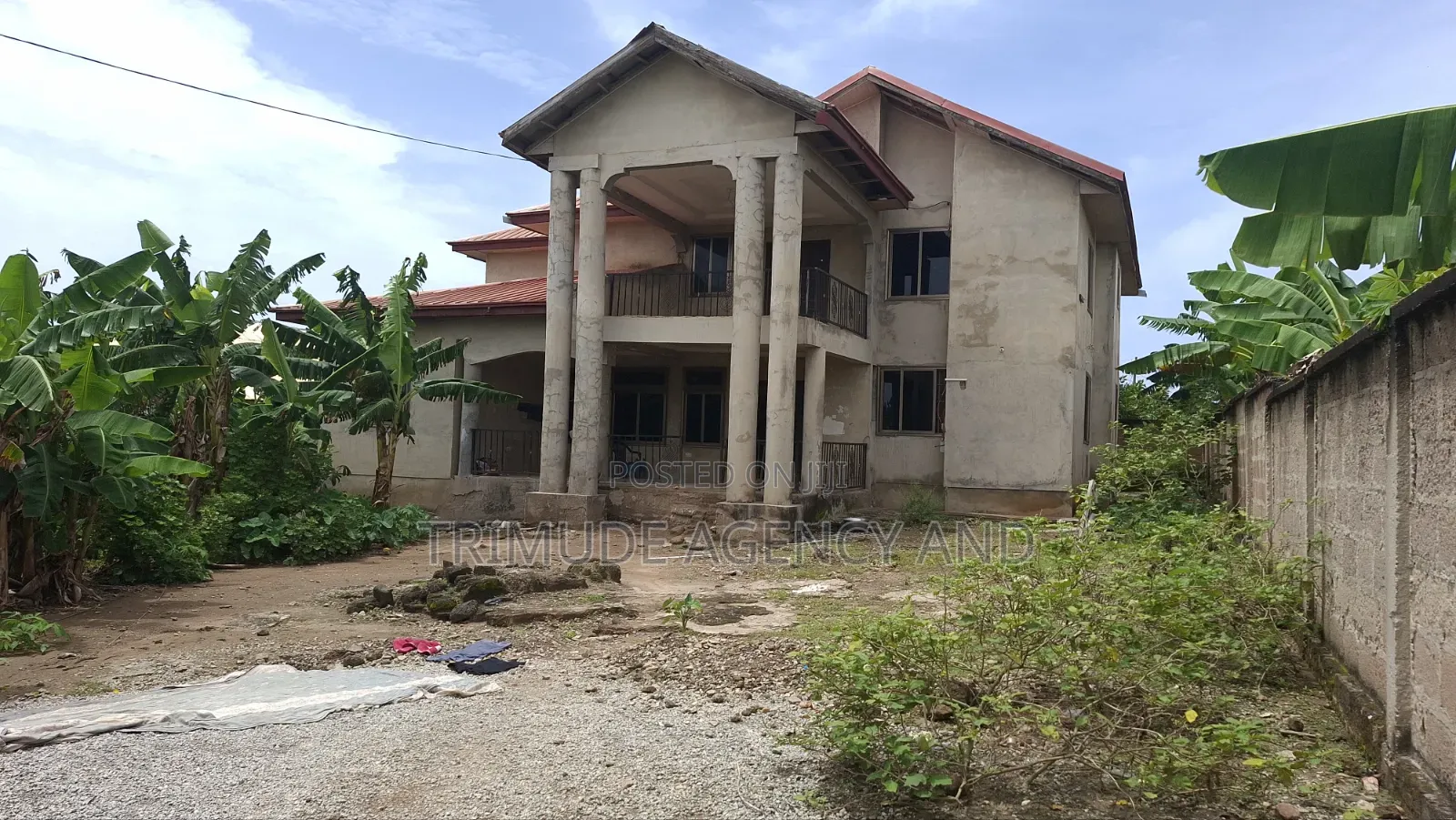 6bdrm House in Trimude Agency And, Kumasi Metropolitan for sale