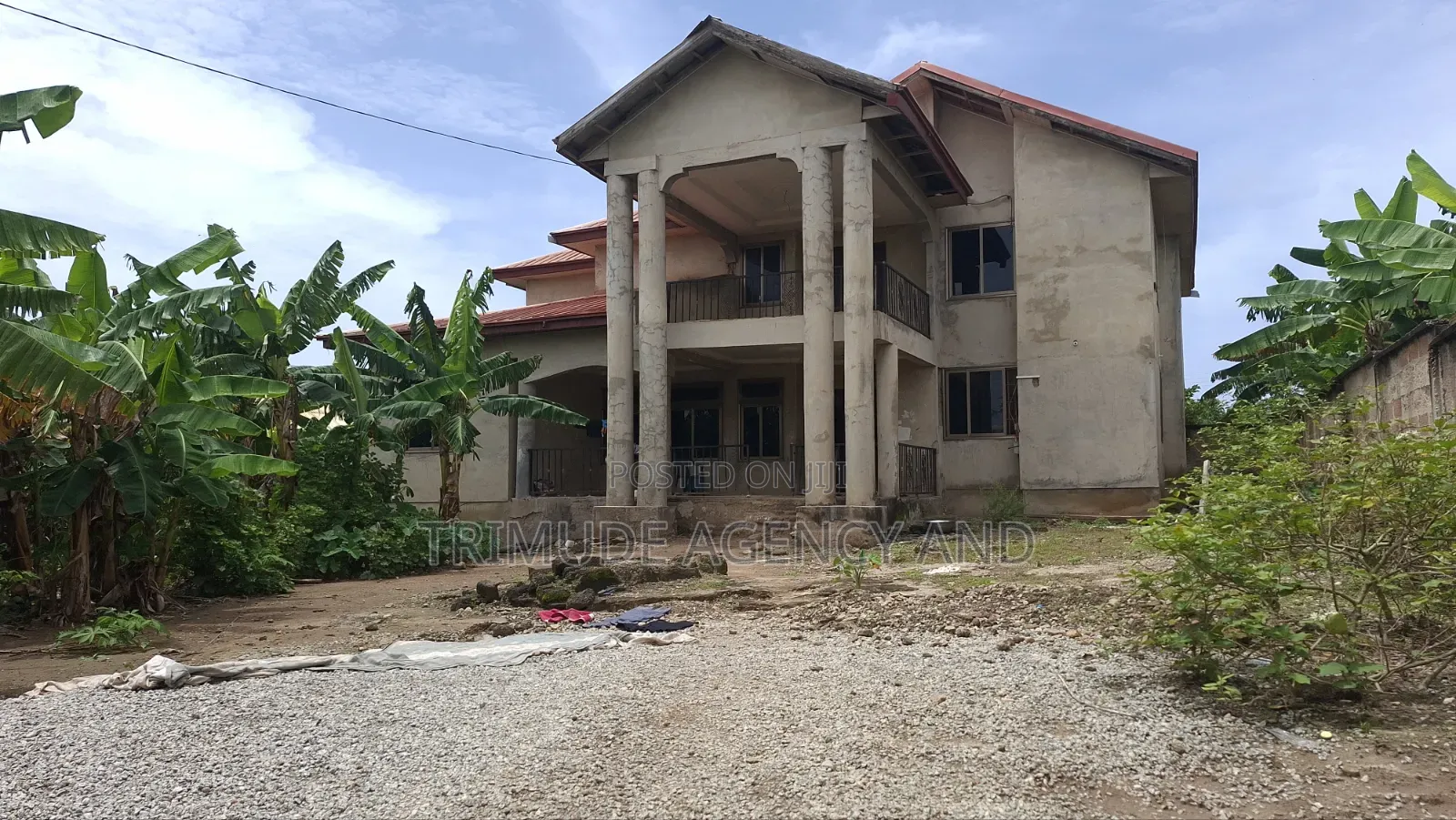 6bdrm House in Trimude Agency And, Kumasi Metropolitan for sale