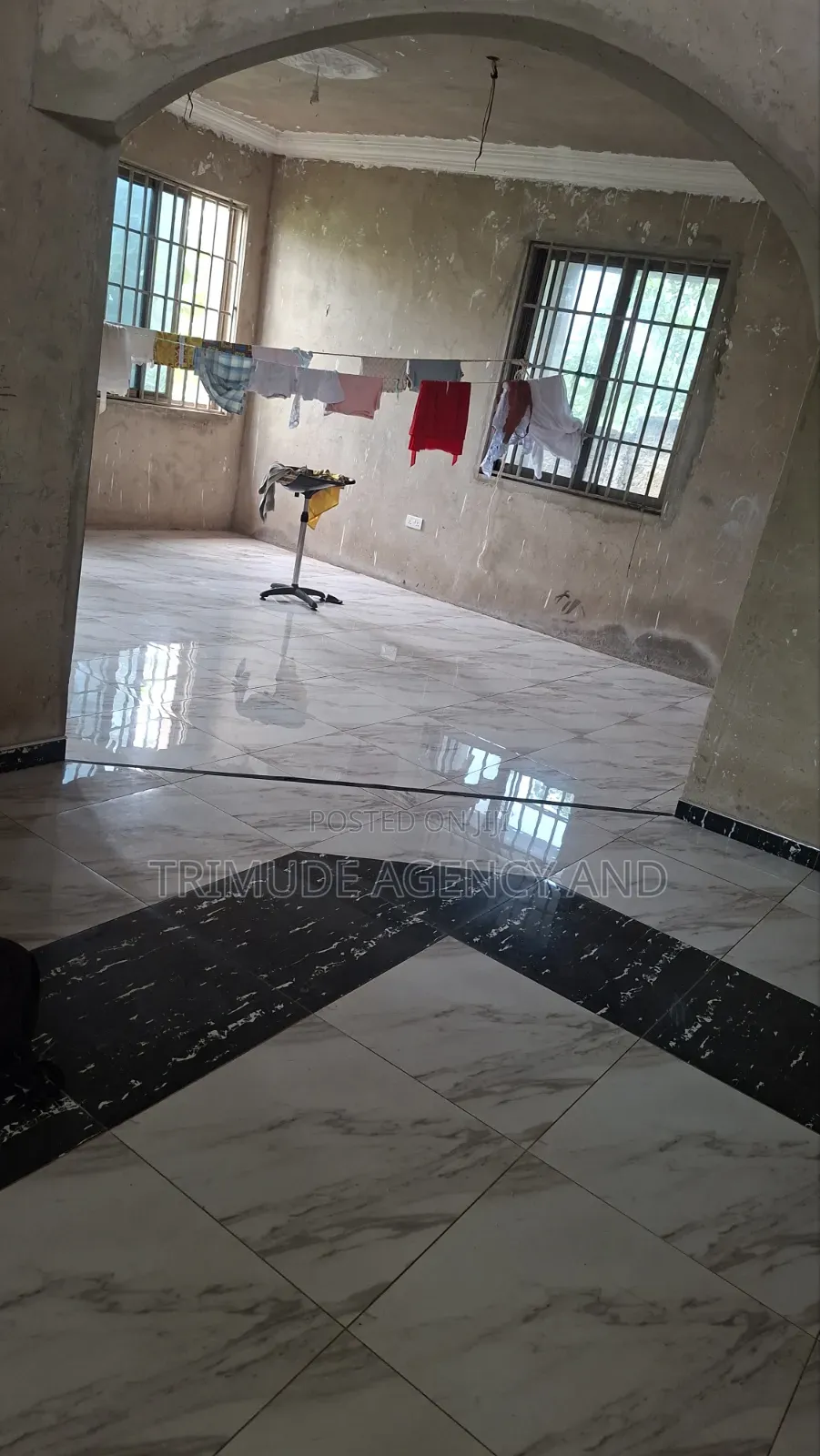 6bdrm House in Trimude Agency And, Kumasi Metropolitan for sale