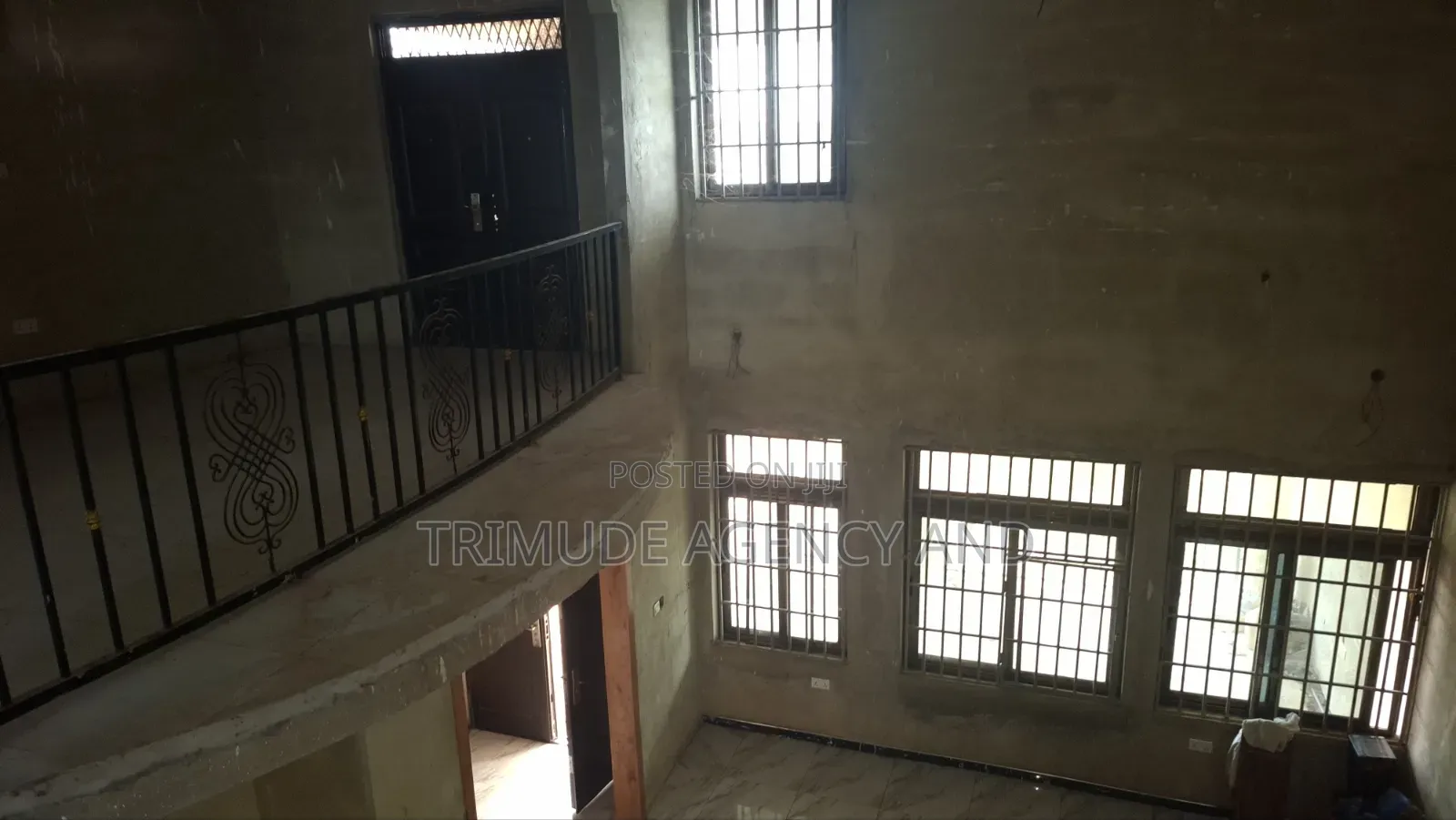 6bdrm House in Trimude Agency And, Kumasi Metropolitan for sale