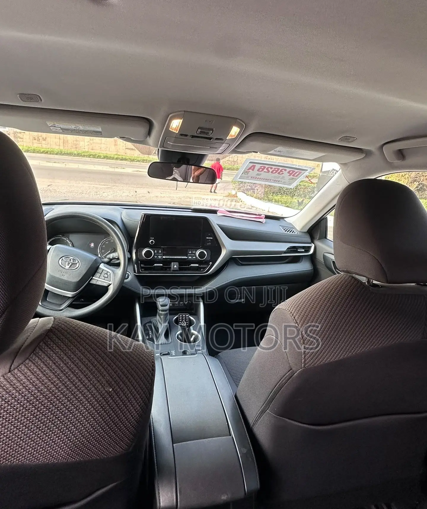 Toyota Highlander LE 2022 Blue