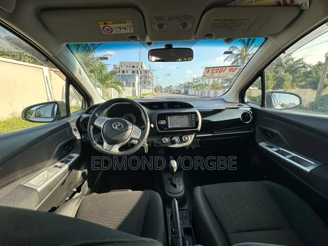 Toyota Vitz 1.3 FWD 3dr 2015 Silver