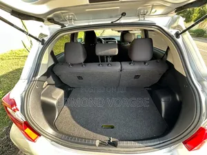 Toyota Vitz 1.3 FWD 3dr 2015 Silver