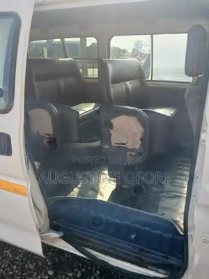 Mitsubishi L400 2009 White