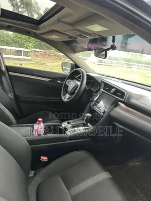 Honda Civic EX 4dr Hatchback (1.5L 4cyl) 2017