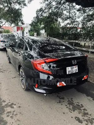 Honda Civic EX 4dr Hatchback (1.5L 4cyl) 2017