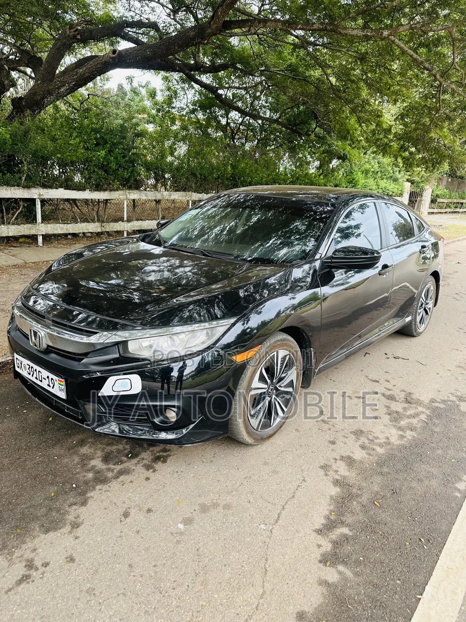 Honda Civic EX 4dr Hatchback (1.5L 4cyl) 2017
