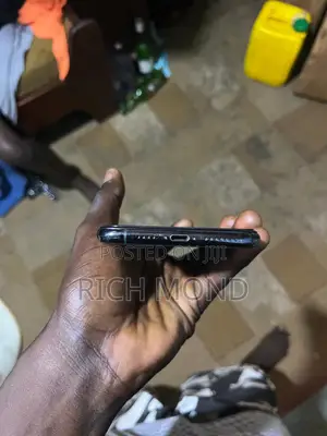 Apple iPhone 11 Pro Max 64 GB Blue