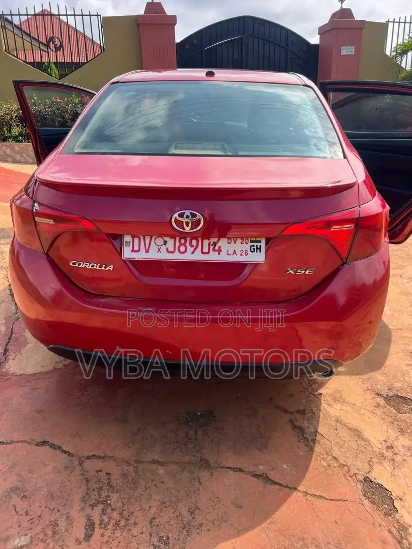 Toyota Corolla XSE (1.8L 4cyl 2A) 2018 Red