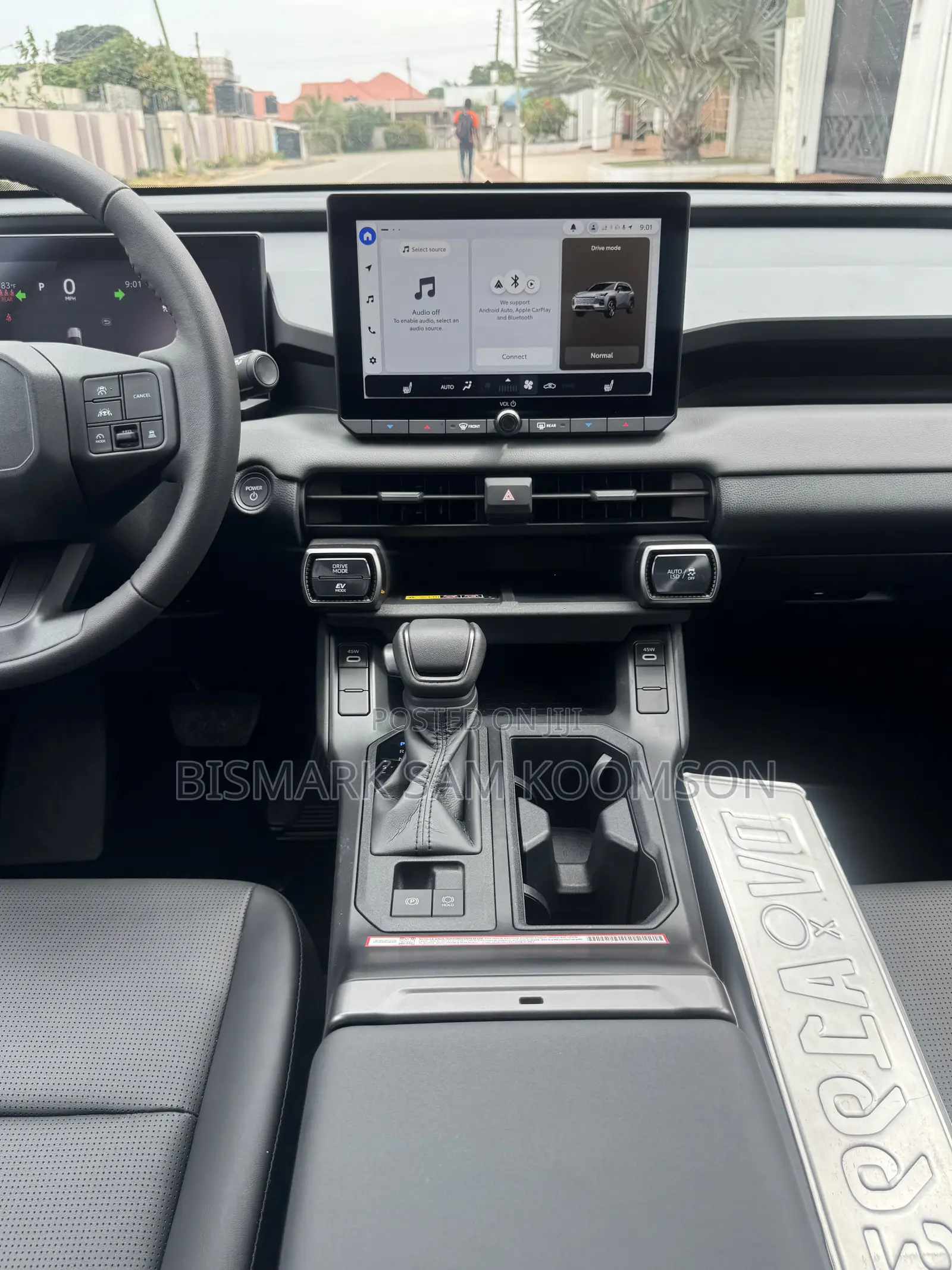 Toyota RAV4 XLE Premium 2026 Black