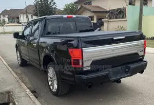 Ford F-150 Limited 4x4 SuperCrew Cab Styleside 5.5 ft. box 145 in. WB