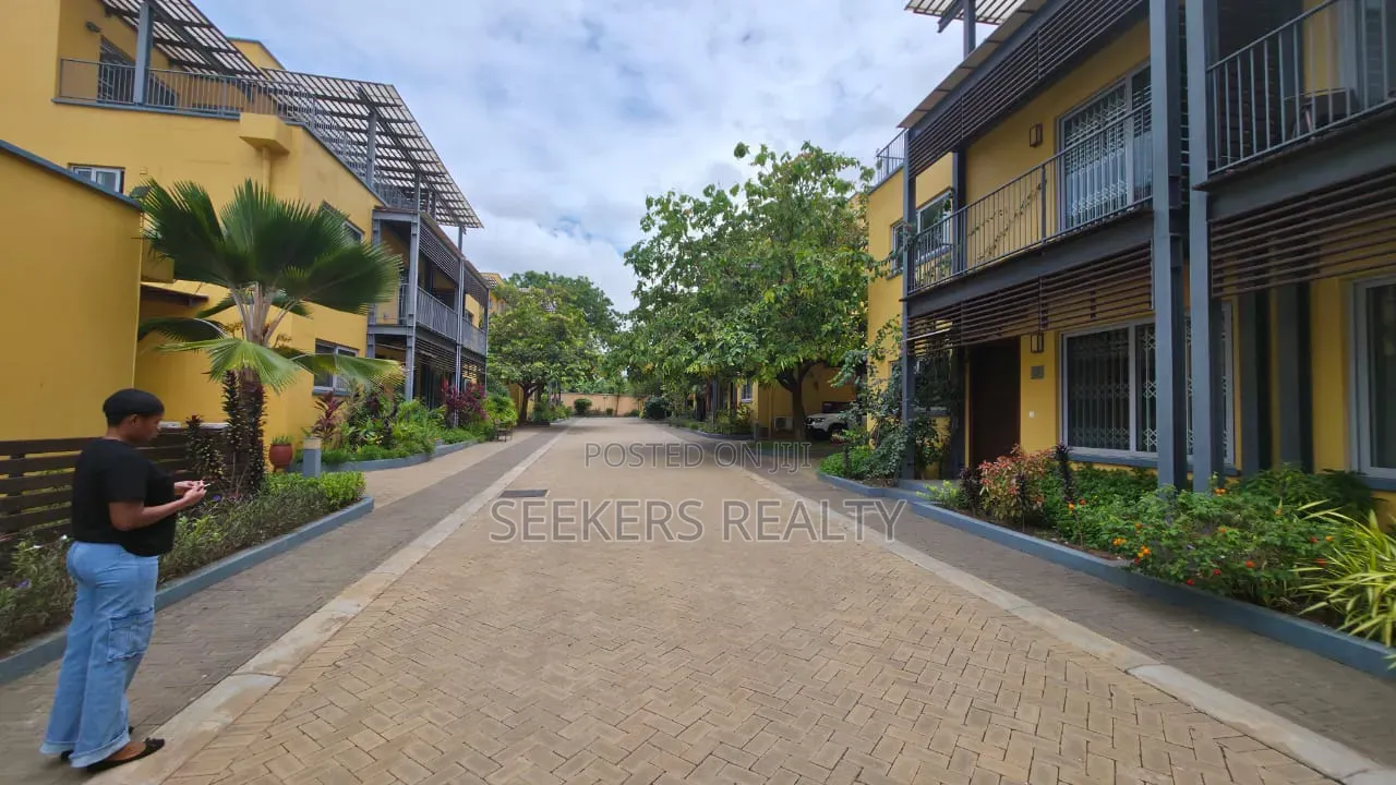 4bdrm House in Seeker'S Realty, US Embassy Area for rent