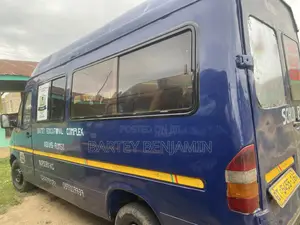 Mercedes-Benz Sprinter 2012 Black