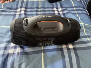 JBL BoomBox