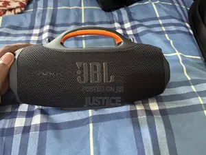 JBL BoomBox